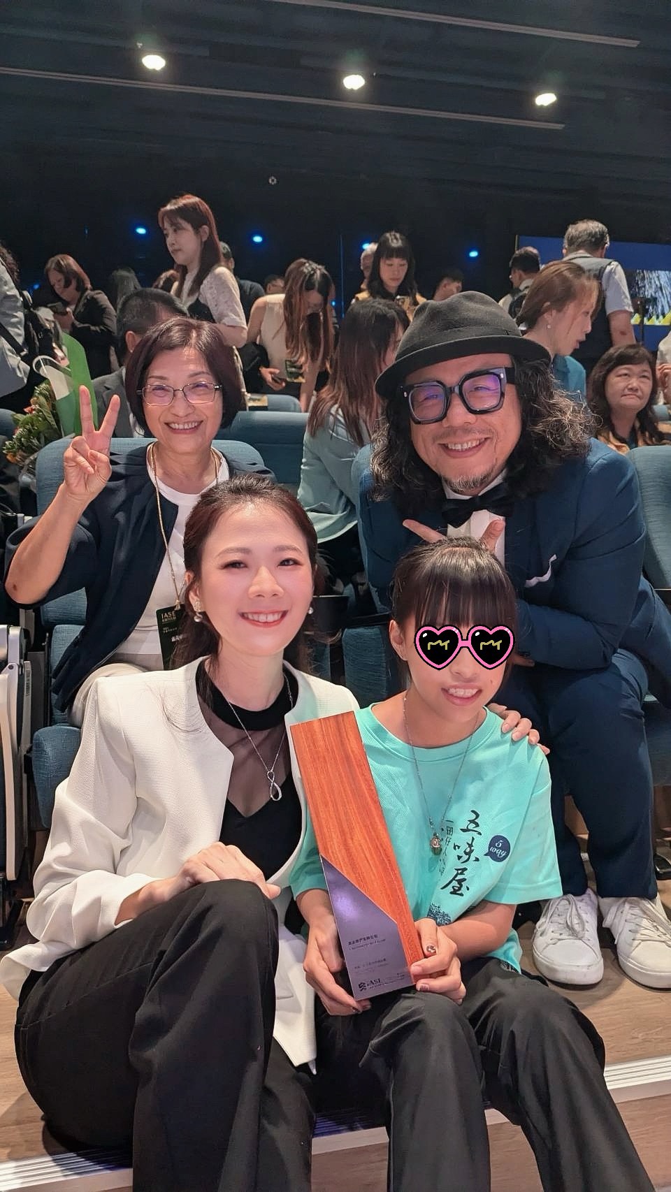 嘉澎塑膠執行總監冉祥蕾 與IASE國際永續教育協會理事長蘇仰志合影